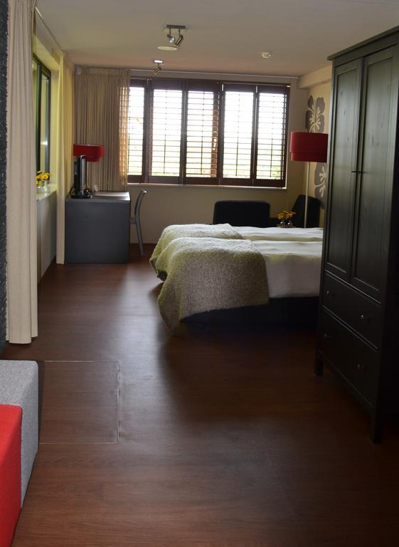 Bed & Breakfast Flowerzzz... Rotterdam Buitenkant foto